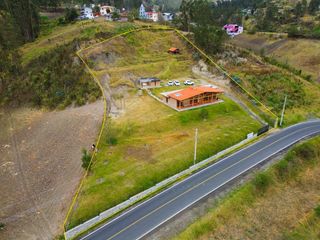 Foto 22 de En Venta Quinta con Terreno Amplio en la Autopista Azogues Cuenca