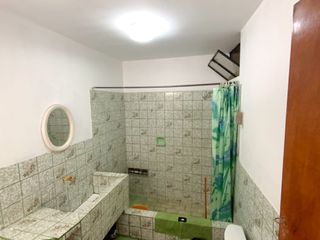 Foto 14 de Venta De Hermosa Casa De 3 Pisos Ubicada En La Mejor Zona Del Rimac, En La Av La Capilla.