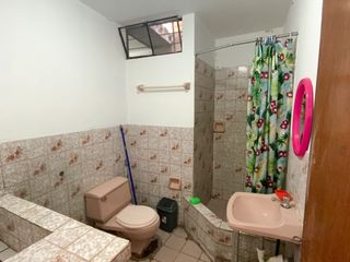 Foto 18 de Venta De Hermosa Casa De 3 Pisos Ubicada En La Mejor Zona Del Rimac, En La Av La Capilla.