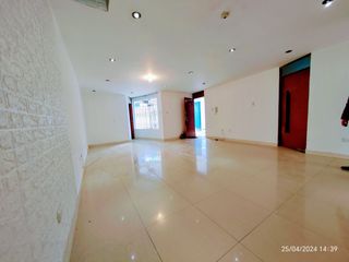 Foto 1 de Venta de departamento de 3 habitaciones  en Alto Selva Alegre, Arequipa