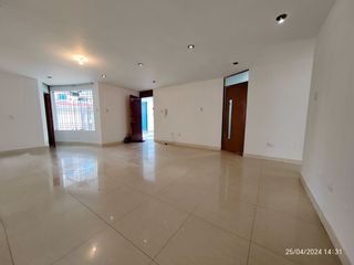 Foto 12 de Venta de departamento de 3 habitaciones  en Alto Selva Alegre, Arequipa