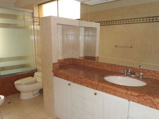 Foto 14 de ¡Vive el lujo y la comodidad en Las Lagunas de La Molina! Alquiler/venta