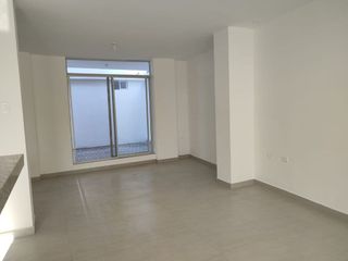 Foto 2 de casa de venta en manta zona norte RH