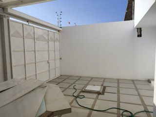Foto 4 de casa de venta en manta zona norte RH