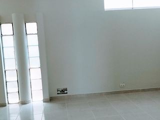 Foto 12 de SURCO -ALQUILO    Depto DUPLEX  190 M2.  4dorm,4baños