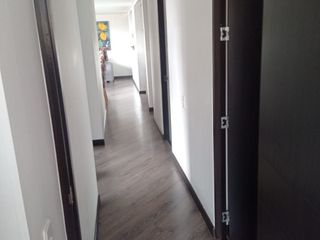 Foto 35 de SE VENDE APARTAMENTO EN GRAN GRANADA
