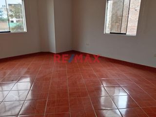 Foto 6 de Alquilo Casa En Esquina Ubicada En Urb San Isidro, Para Empresa O Uso Familiar At 152.54M2 Muy Cerca De La Reniec