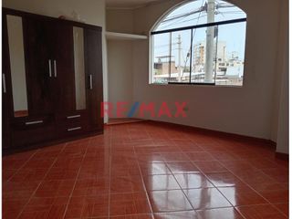 Foto 7 de Alquilo Casa En Esquina Ubicada En Urb San Isidro, Para Empresa O Uso Familiar At 152.54M2 Muy Cerca De La Reniec