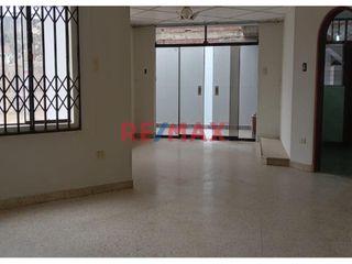 Foto 14 de Alquilo Casa En Esquina Ubicada En Urb San Isidro, Para Empresa O Uso Familiar At 152.54M2 Muy Cerca De La Reniec