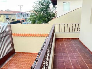 Foto 4 de RENTO CASA IDEAL PARA INSTITUTO SECTOR AV. LOJA