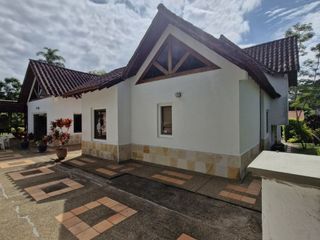 Foto 4 de Casa Campestre Amoblada en Renta - Zona Via Armenia - Tebaida