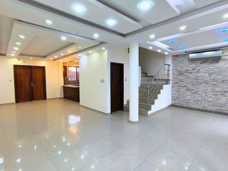 Foto 12 de Renta de Casa en Oro City 2