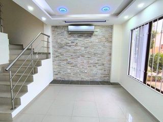 Foto 16 de Renta de Casa en Oro City 2