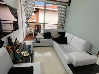 Foto 2 de VENDO APARTAMENTO GRATAMIRA