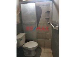 Foto 13 de Casa En Alquiler Adaptada Para Vivienda Empresa U Oficina