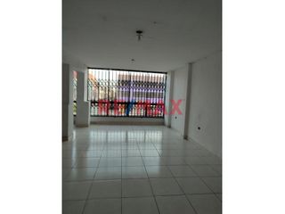 Foto 1 de Se Alquila Local Comercial De 141M2 En Universitaria Con Belaúnde En Comas.
