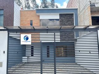 Foto 1 de VENTA DE CASA POR ESTRENAR EN RACAR, CUENCA