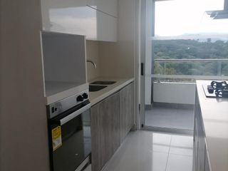 Foto 4 de CIUDAD JARDIN VENDO HERMOSO APTO COMO NUEVO 2 PISO,  RENTANDO