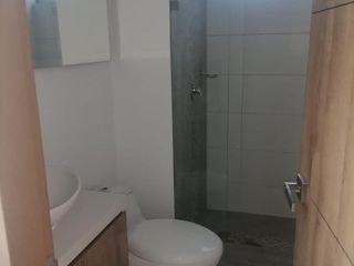 Foto 10 de CIUDAD JARDIN VENDO HERMOSO APTO COMO NUEVO 2 PISO,  RENTANDO