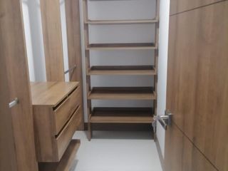 Foto 15 de CIUDAD JARDIN VENDO HERMOSO APTO COMO NUEVO 2 PISO,  RENTANDO