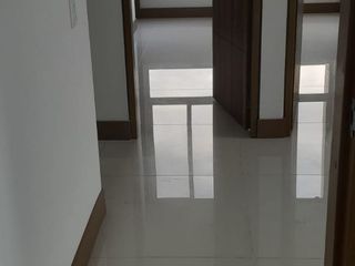 Foto 17 de CIUDAD JARDIN VENDO HERMOSO APTO COMO NUEVO 2 PISO,  RENTANDO