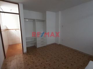 Foto 7 de Alquilo Departamento En 2Do Piso A Una Cuadra Av Metropolitana I Y AV NICOLAS DE PIEROLA. (R.SANCHEZ)