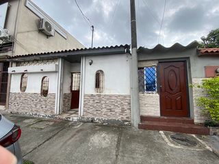 Foto 15 de Se vende casa Alborada Avenida Francisco de Orellana  frente a Mall del Río o La Gran Manzana PRINCIPAL