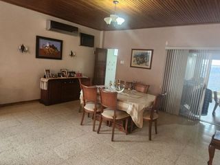 Foto 9 de Carlos Julio Arosemena, Venta de casa 4 dormitorios con buen garaje