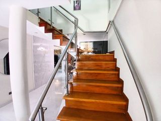 Foto 17 de 👨‍👩‍👧‍👦 VENDO MODERNA Y ELEGANTE CASA DE 3 PISOS + AZOTEA EN SAN LUIS