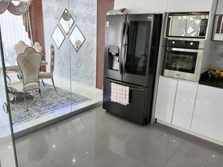 Foto 27 de 👨‍👩‍👧‍👦 VENDO MODERNA Y ELEGANTE CASA DE 3 PISOS + AZOTEA EN SAN LUIS