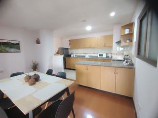 Foto 2 de 🏘️Departamento de 3 Dormitorios en arriendo en sector Isabel la Católica en Cuenca 🏙️