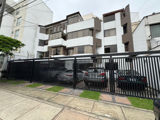 Foto 1 de Venta Departamento 1er piso en Av. Reynaldo Vivanco, Surco.
