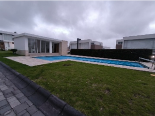 Foto 16 de VENTA CASA TUMBACO SECTOR LA CERÁMICA CONJUNTO PROVENZA, calle Área: C: .349.51m2 T: 349m2 PRECIO 