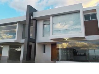 Foto 18 de VENTA CASA TUMBACO SECTOR LA CERÁMICA CONJUNTO PROVENZA, calle Área: C: .349.51m2 T: 349m2 PRECIO 