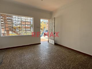 Foto 5 de Se Vende Primer Piso Frente A Parque Echenique En Pueblo Libre Totalmente Independiente Y Grande