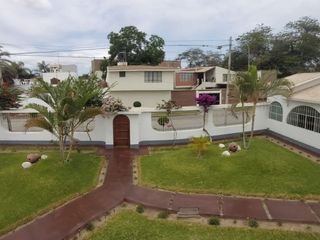 Foto 2 de SE VENDE CASA RESIDENCIAL LA ANGOSTUR 1023  DOS CUADRAS DEL HOTEL LAS DUNAS - ICA
