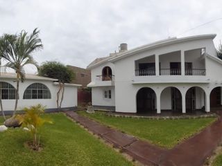 Foto 4 de SE VENDE CASA RESIDENCIAL LA ANGOSTUR 1023  DOS CUADRAS DEL HOTEL LAS DUNAS - ICA