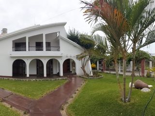 Foto 11 de SE VENDE CASA RESIDENCIAL LA ANGOSTUR 1023  DOS CUADRAS DEL HOTEL LAS DUNAS - ICA
