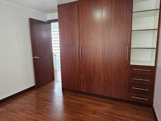 Foto 8 de Se Vende Casa de 2 Plantas de 3 Dormitorios de 125m2 con Estudio  en el Pinar Alto Dentro de Conjunto