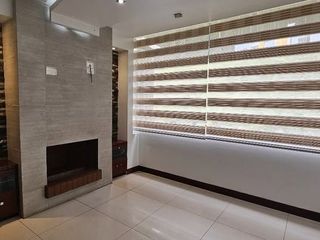 Foto 1 de Se Vende Casa de 2 Plantas de 3 Dormitorios de 125m2 con Estudio  en el Pinar Alto Dentro de Conjunto