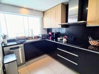 Foto 10 de VENDO, Espectacular Duplex Frente a Parque 4dorm. 232mts. Jr. Jose Sabogal 151, Surco