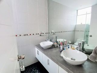 Foto 20 de VENDO, Espectacular Duplex Frente a Parque 4dorm. 232mts. Jr. Jose Sabogal 151, Surco