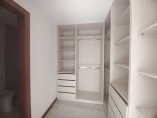 Foto 7 de VENTA CASA A ESTRENAR SECTOR  NAYON A 7 MINUTOS DE CUMBAYA