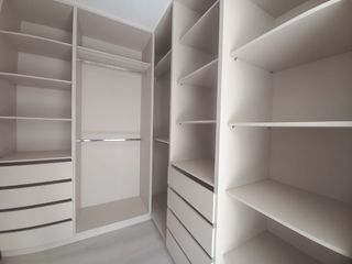 Foto 9 de VENTA CASA A ESTRENAR SECTOR  NAYON A 7 MINUTOS DE CUMBAYA
