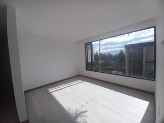 Foto 14 de VENTA CASA A ESTRENAR SECTOR  NAYON A 7 MINUTOS DE CUMBAYA