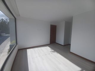 Foto 17 de VENTA CASA A ESTRENAR SECTOR  NAYON A 7 MINUTOS DE CUMBAYA