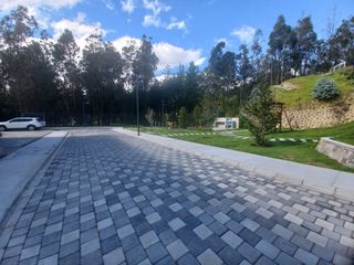 Foto 40 de VENTA CASA A ESTRENAR SECTOR  NAYON A 7 MINUTOS DE CUMBAYA