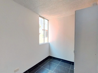 Foto 7 de SE VENDE CASA EN MADRID