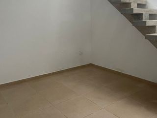 Foto 5 de Vendo casa de playa con piscina, amoblada en 2da. fila, condominio Neptuno, Cerro Azul, Cañete, km 129.90