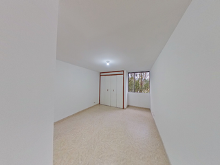 Foto 13 de SE VENDE APARTAMENTO EN MIRANDELA
